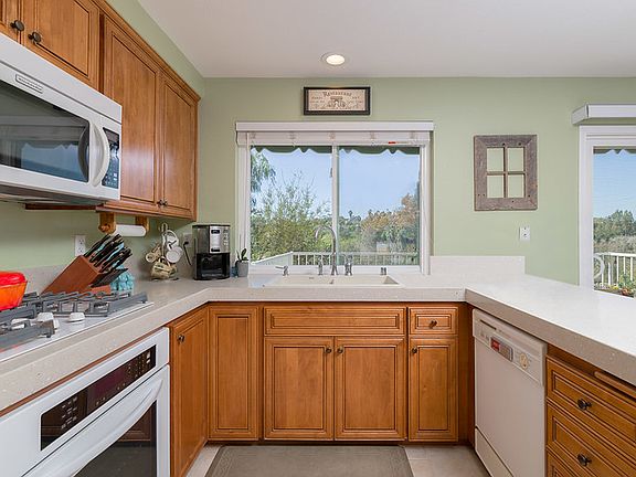 5th image of 1168 Adele Ln