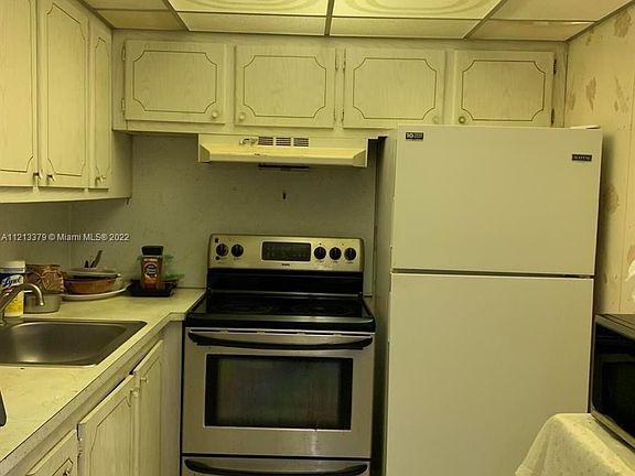 3rd image of 89 Berkshire E #D