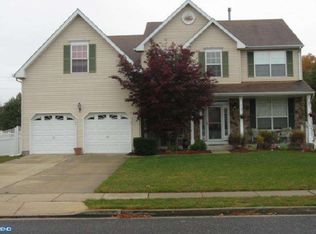 14 Redbud Dr, Sicklerville, NJ 08081