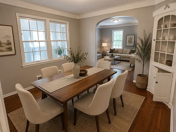 2nd image of 2935 S Moreland Blvd #1