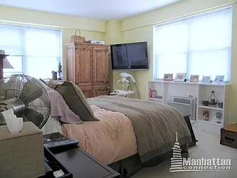 Rented by Manhattan Connection