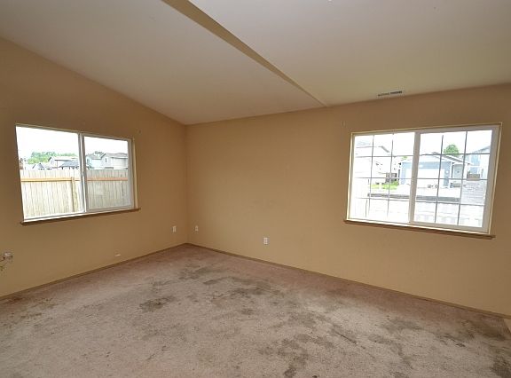 4th image of 4347 150th St NE