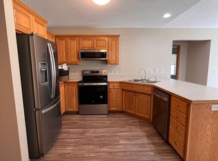938 E 6th St, New Richmond, WI 54017