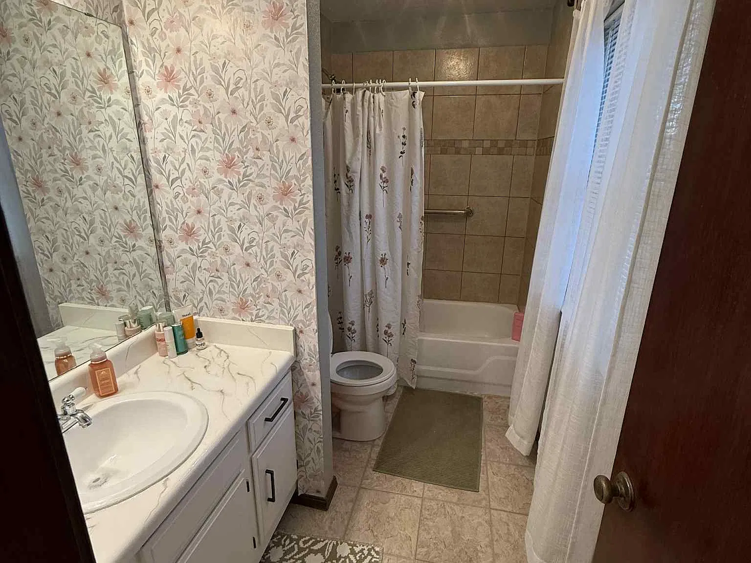 3 bed, 2.5 bath, 1504 sqft, $1,900 — Photo 3