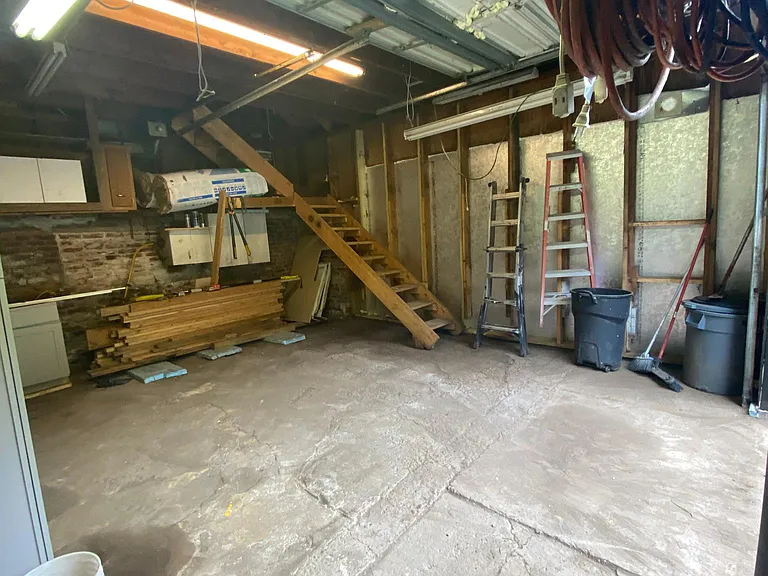 323 Camp Horne Rd — Photo 13