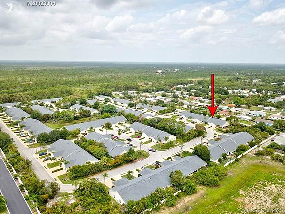 3rd image of 11169 SE Sea Pines Cir