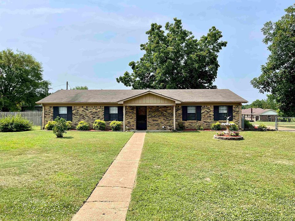 1st image of 275 Chandler Dr