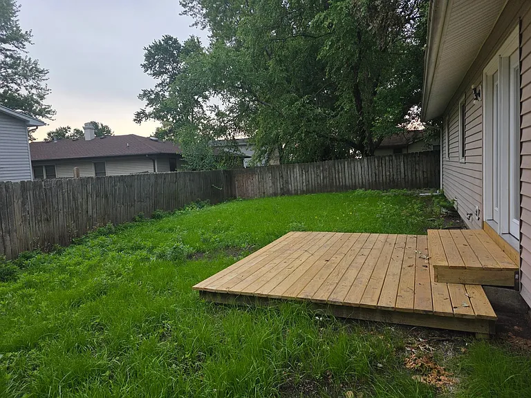 2318 Hackberry Ct — Photo 13