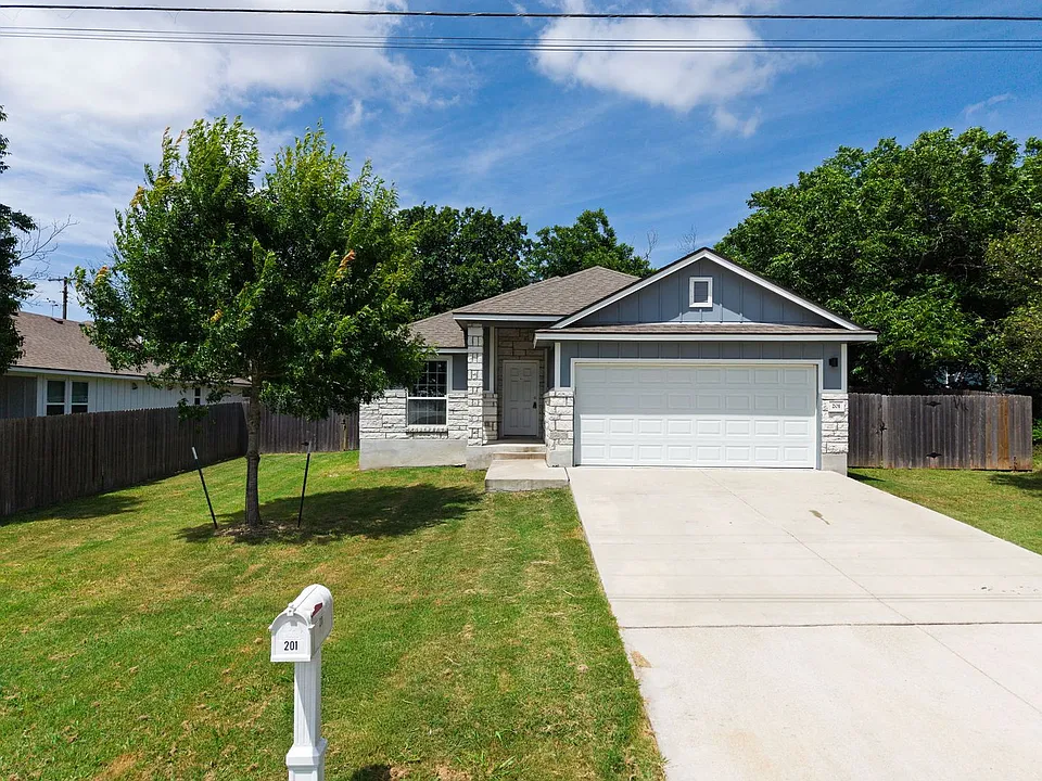 201 Benedict Ave