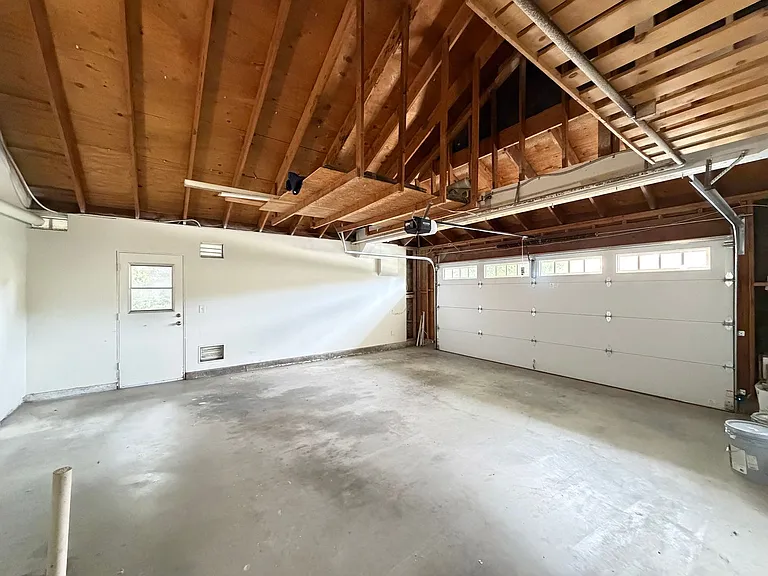 27861 Sheffield — Photo 16