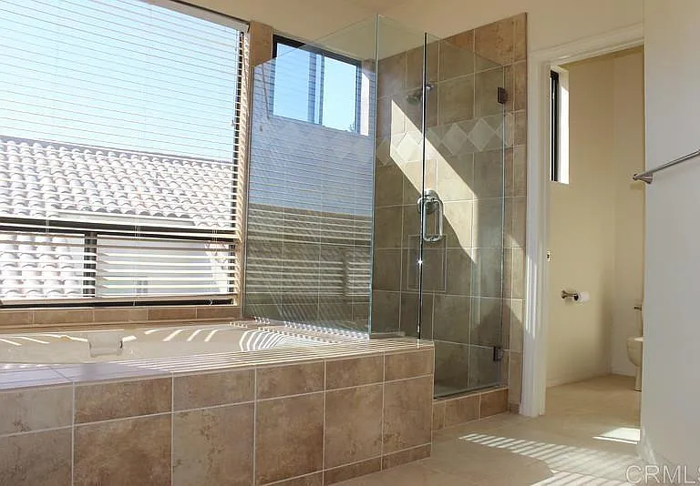 18159 Colonnades Pl — Photo 12