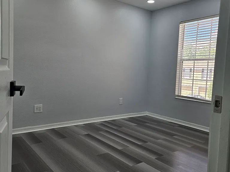 4214 Winding River Way — Photo 31