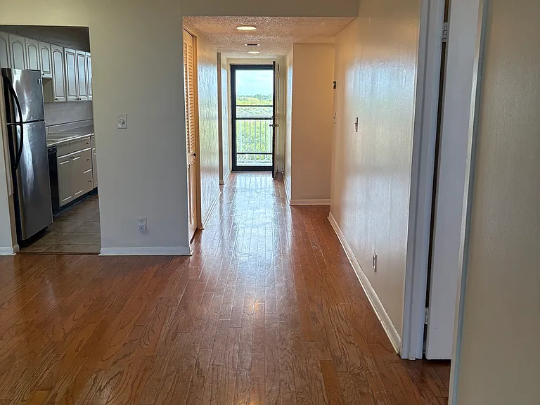 250 Jacaranda Dr #805 — Photo 8