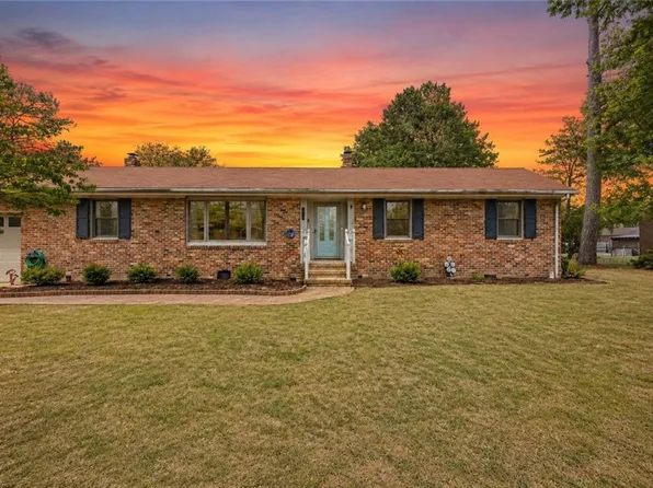 5020 Leslie Dr, Portsmouth, VA 23703