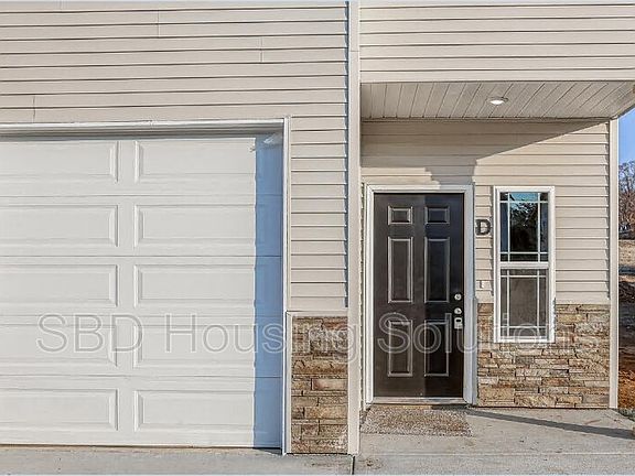 2nd image of 2912 S Harvard Ave #B