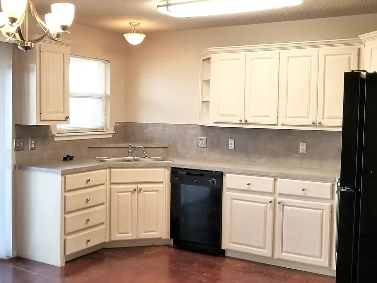 406 N Dover Ave — Photo 4