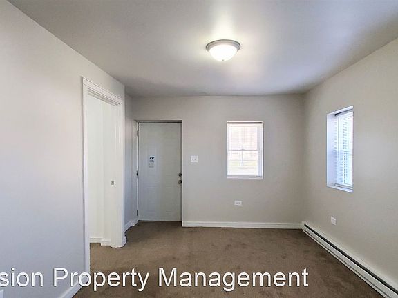 5th image of 354 N Ottawa St APT 1