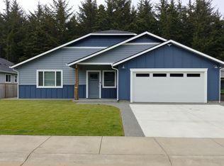 115 Smugglers Cove Way, Crescent City, CA 95531