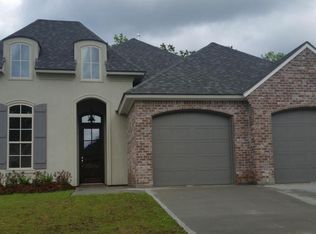 124 Beauchamp Ln, Lafayette, LA 70506