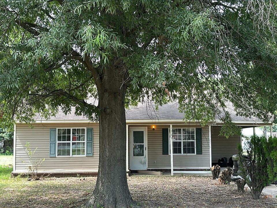 1st image of 1703 Heather Ln