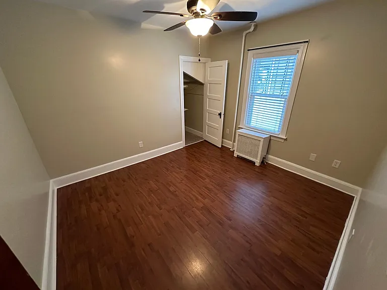 196 Clarence St #1 — Photo 17