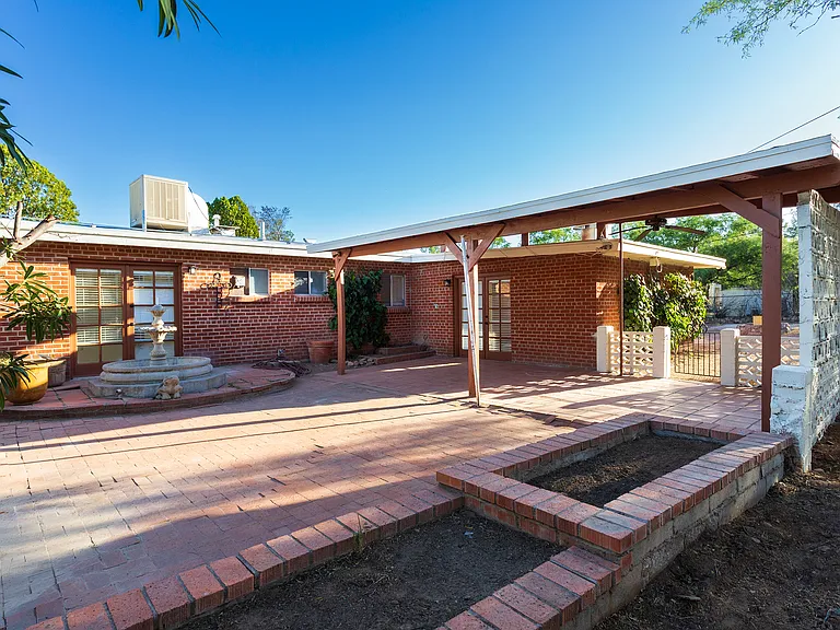 535 N Cimarron St — Photo 35