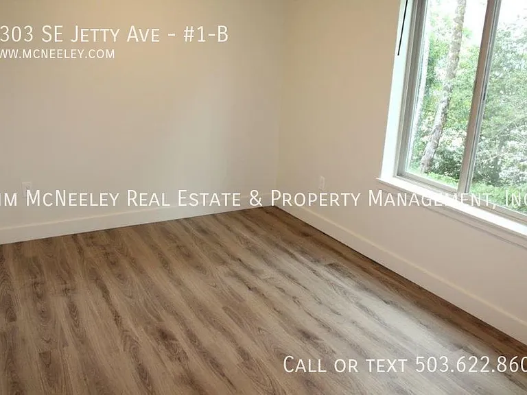 1303 SE Jetty Ave #1-B — Photo 8