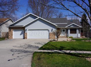 2701 25th Ave S, Fargo, ND 58103