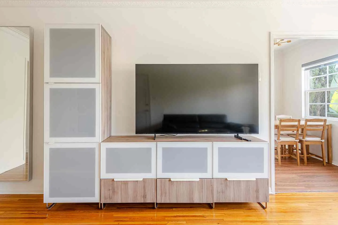 2 bed, 1100 sqft, $2,950 — Photo 4