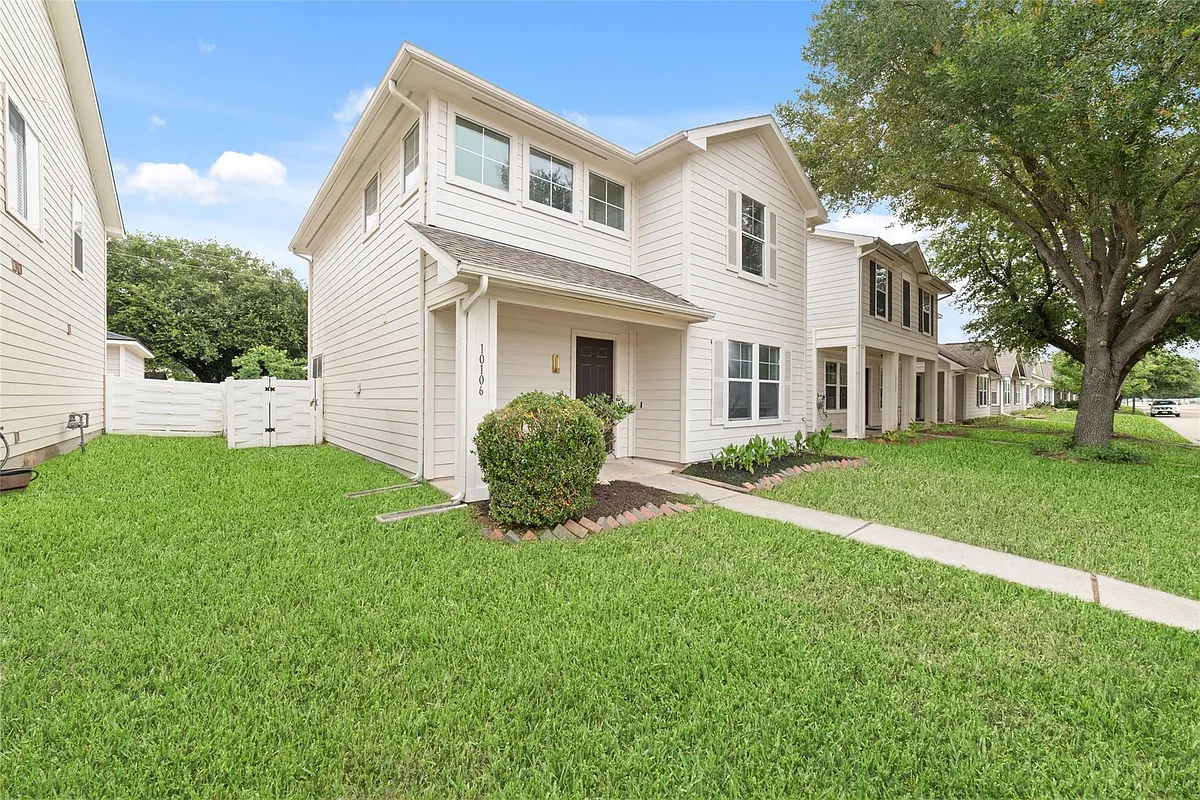 Building Photo - 10106 Farrell Dr
