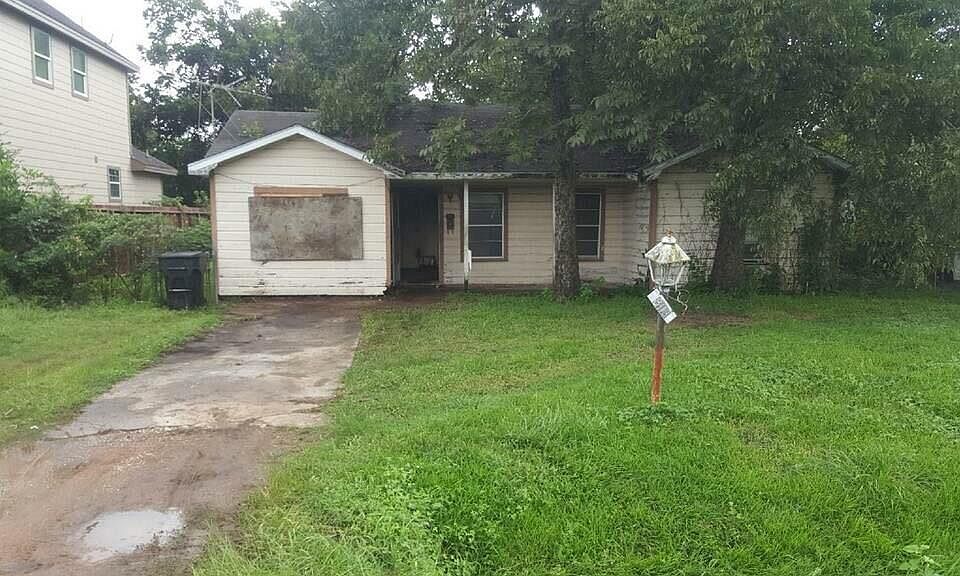 1st image of 813 Grenfell Ln