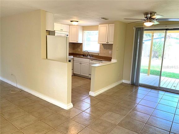 4th image of 2617 Grand Cayman St