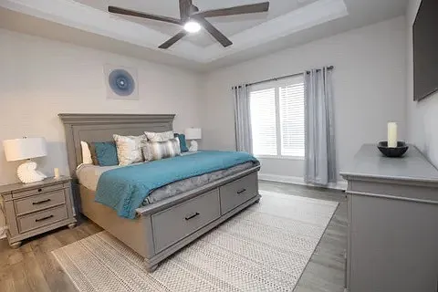 3 bed, 3000 sqft, $3,500 — Photo 2