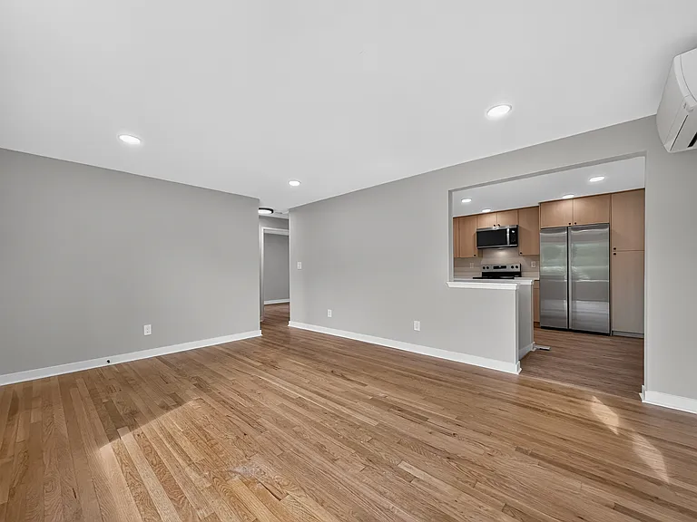 7924 13th Ave SW — Photo 4