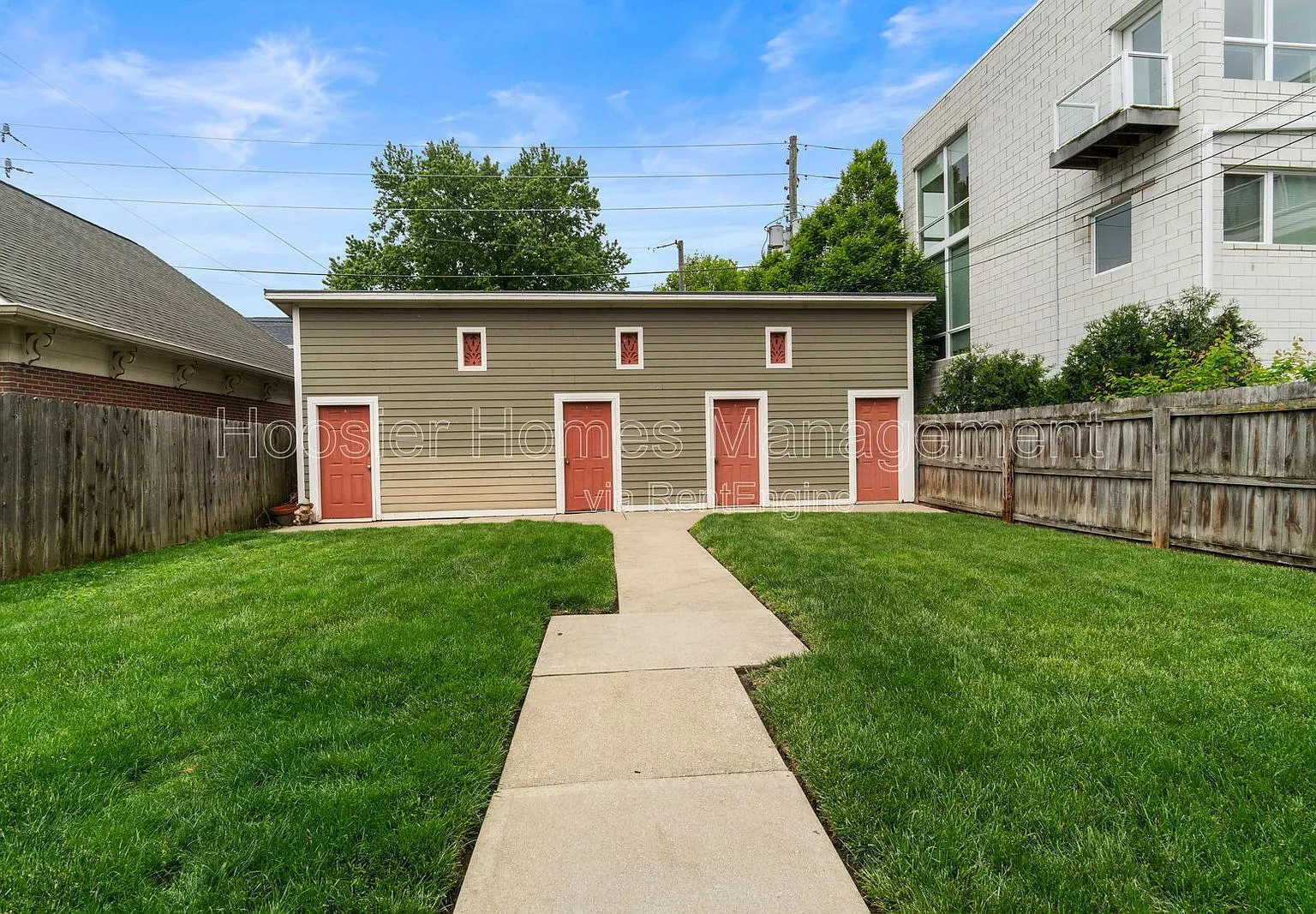 2 bed, 1.5 bath, 1018 sqft, $1,825 — Photo 3