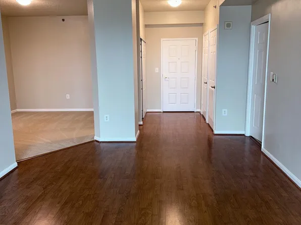 3210 N Leisure World Blvd APT 815, Silver Spring, MD 20906