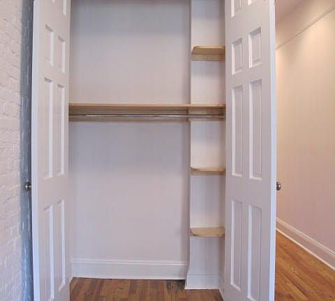 4th image of 642 Amsterdam Ave APT 4B