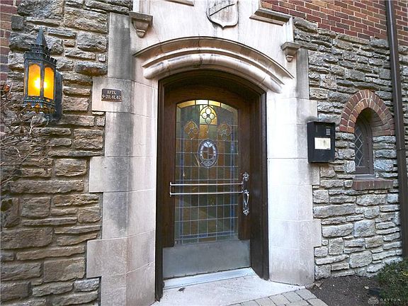4th image of 2324 Park Ave Unit 16