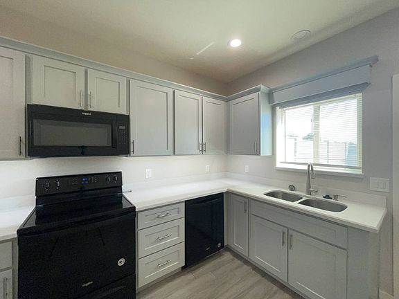 4th image of 1561 E Mahoney Ave #B