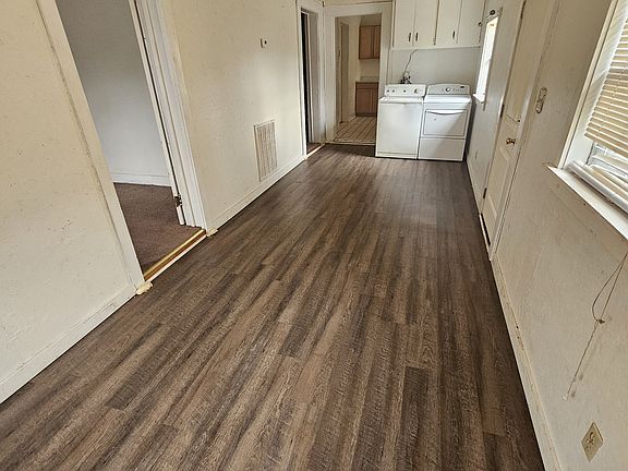 2nd image of 300 S Trammell St #3