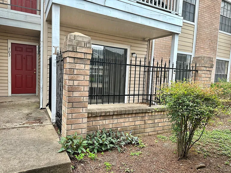 2750 Holly Hall St #703 — Photo 17