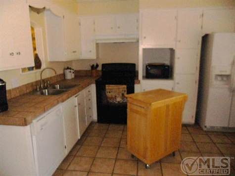 3rd image of 2107 14th St