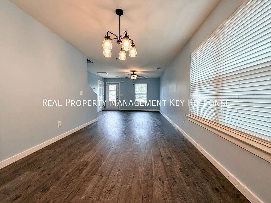 Modern 3-Bedroom Home with Main-Level Primary Suite, Loft & Fenced Backyard — Photo 2