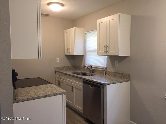 4th image of 1474 Dakar St