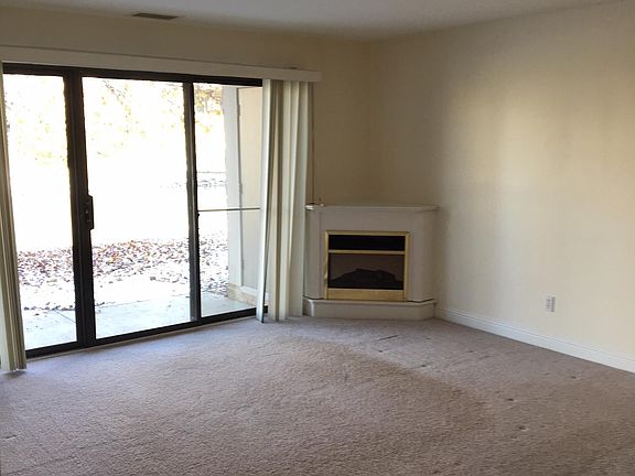 2nd image of 3800 Rosemont Blvd APT 108B