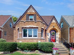 5854 W Newport Ave, Chicago, IL 60634