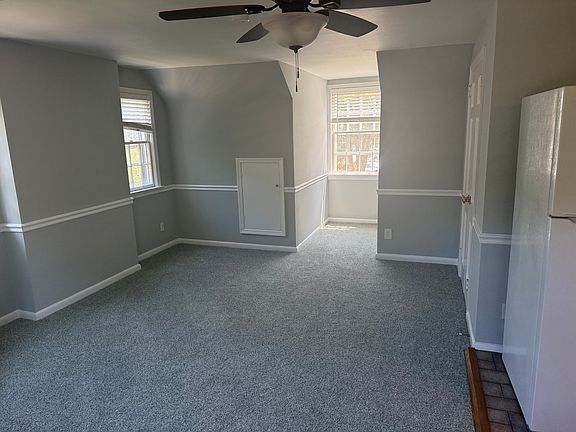 3rd image of 1423 Kilmer Ln #C