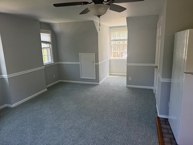 1423 Kilmer Ln #C — Photo 3