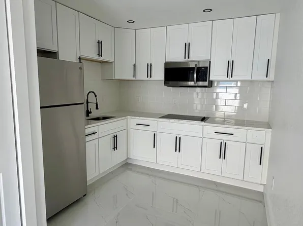 905 Winchester Ct #1, Brandon, FL 33510