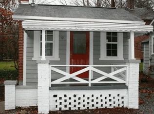 19 Bent Oak Dr, Hendersonville, NC 28792